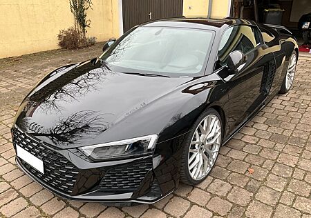Audi R8 5.2 FSI Performance MOTOR NEU Capristo
