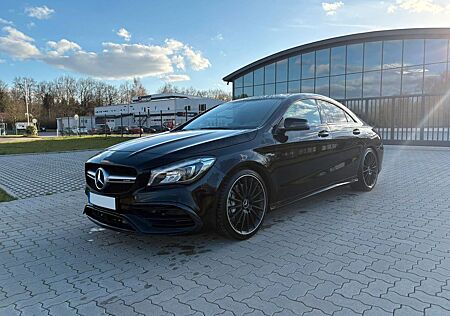 Mercedes-Benz CLA 45 AMG PANO++HARMAN-KARDON++CARPLAY++MEMORY