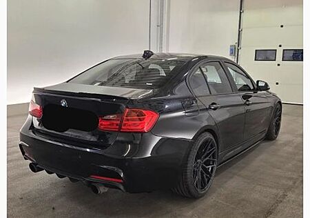 BMW 320i Sport Line Sport Line