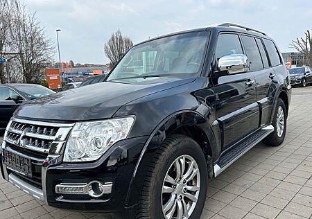 Mitsubishi Pajero 3.2 DI-D Top 7 Sitze