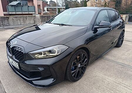 BMW M135i xDrive M Performance Leder HUD Pano Automa