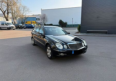 Mercedes-Benz E 200 T Avantgarde LPG, Standheizung, AHK