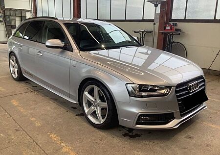 Audi A4 Avant S Line quattro*ACC*LEDER*XENON*