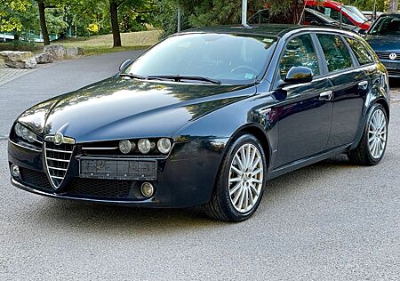 Alfa Romeo 159 Sportwagon 2.2 JTS 16V Distinctive*LEDER*XEN