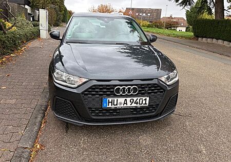 Audi A1 gebraucht kaufen Audi A1 30 TFSI Sportback - scheckheft bei