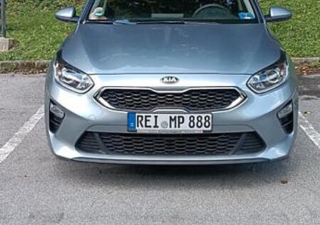 Kia Cee'd / Ceed 1.5 T-GDI Vision