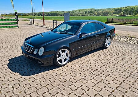 Mercedes-Benz CLK 200 KOMPRESSOR (ohne die 18zoll AMG 2500€)