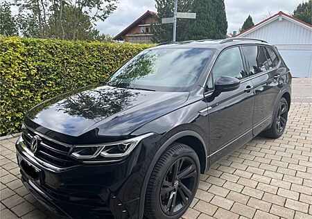 VW Tiguan Allspace Volkswagen 2.0 TDI 4M R-Line *AHK*MATRIX*KA