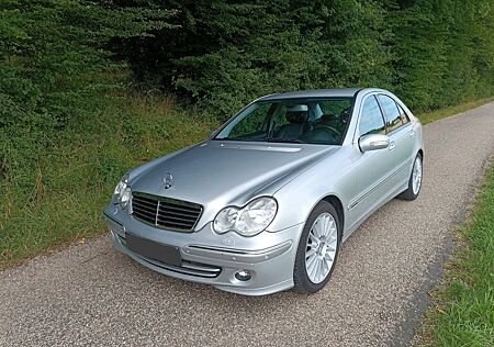 Mercedes-Benz C 180 C180 Kompressor Avantgarde Automatik Tüv 11/2026
