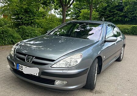 Peugeot 607 AHK/automatik/xenon/klimaaut./pdc/leder