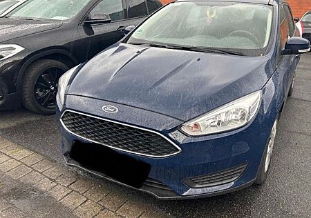 Ford Focus 1,0 EcoBoost 74kW Ambiente Turnier Amb...