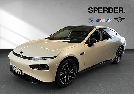 XPENG P7 AWD Performance*Lenkradheizung*360 Kamera*