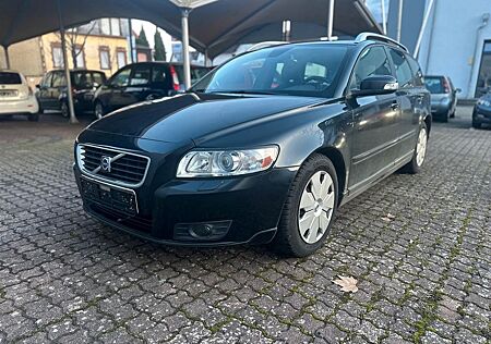 Volvo V50 Kombi 2.4i Summum