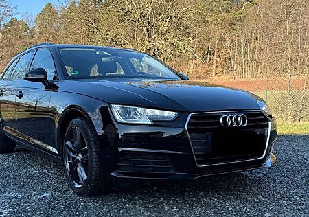Audi A4 2.0 TDI S tronic AHK SHZ