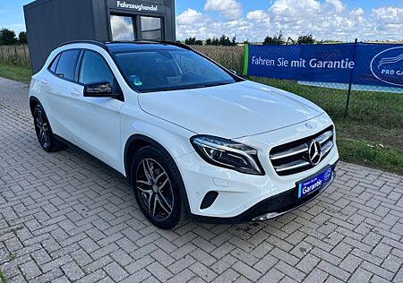 Mercedes-Benz GLA 180 !Automatik!Teilleder!Pano.!R-Kamera!Tempo