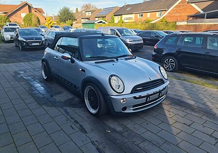 Mini Cooper Cabrio /KLIMA/SHZ/LM-FELGEN 17 ZOLL/PDC