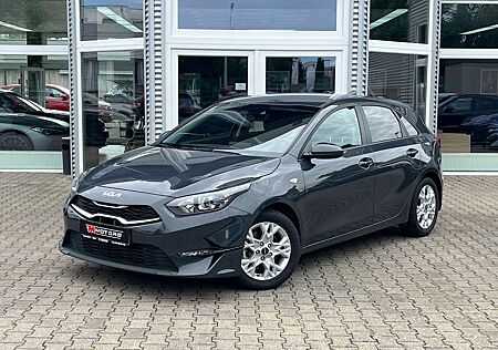 Kia Cee'd Ceed 1.5 Spirit NAVI/PDC/KAMERA/AUTOMATIK
