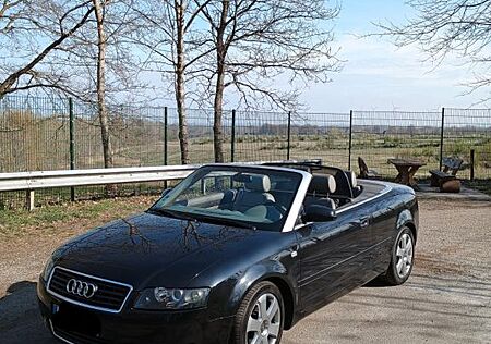 Audi A4 2.4 Cabriolet -