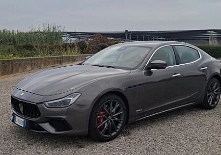 Maserati Ghibli gebraucht kaufen Maserati Ghibli 2.0 Hybrid GranSport GranSport