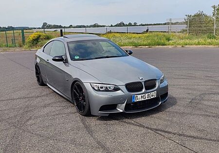 BMW 335i E92 Top gepflegt umfangreich modifiziert
