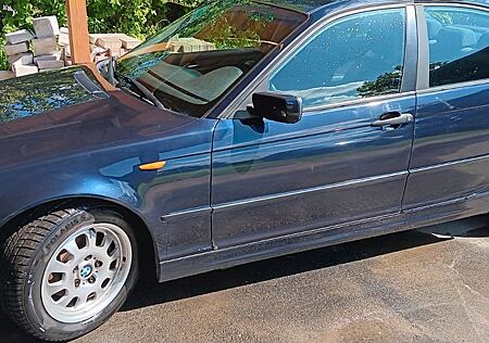 BMW 318i -