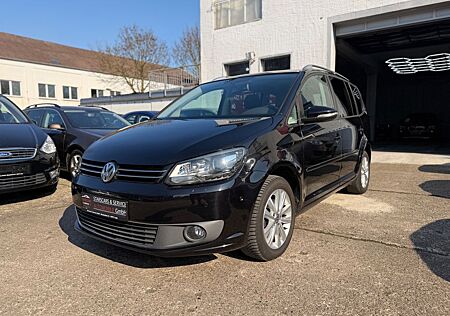 VW Touran Volkswagen Style*PANORAMA*NAVI*ALU*TEMPO.*SHZ*1.HAND