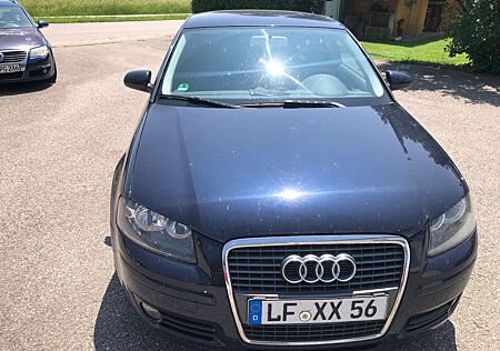 Audi A3 1.6 FSI Ambition neue Reifen