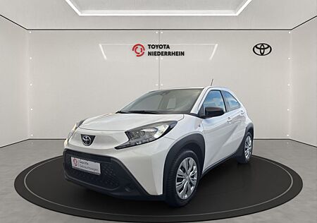 Toyota Aygo (X) Business Edition 1,0 L Allwetterreifen Ap