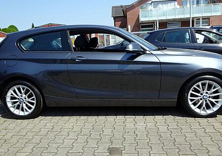 BMW 118 d Advantage Automatik 1. Hand