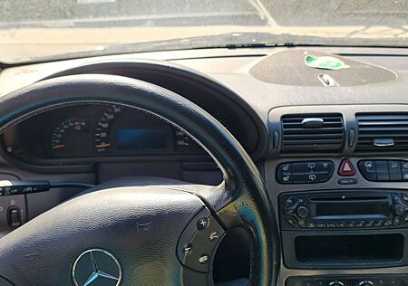 Mercedes-Benz C 240 T AVANTGARDE Avantgarde