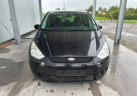 Ford S-Max Titanium+DIESEL+KLIMAAUTOMATIK+MULTI