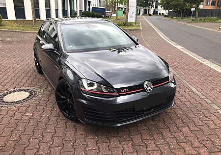 VW Golf Volkswagen 2.0 TSI DSG BMT GTI Performance GTI Per...