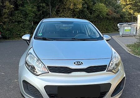 Kia Rio 1.4 Edition 7