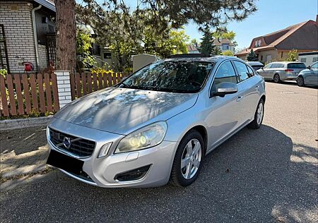 Volvo S60 D5 *1Hand*