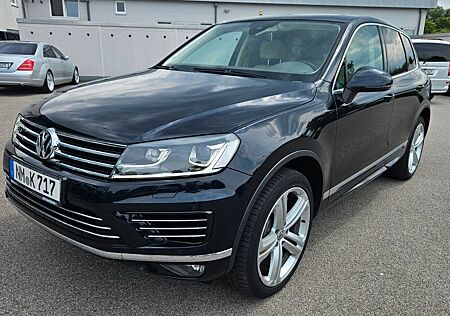 VW Touareg Volkswagen 3.0 V6 TDI Terrain Tech R-Line