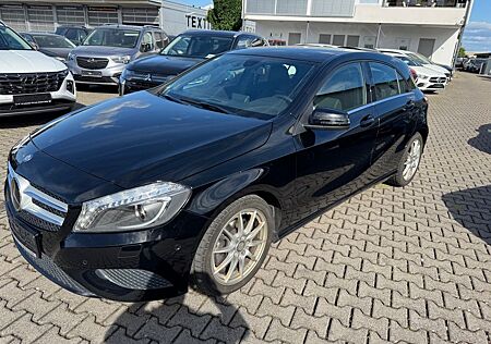 Mercedes-Benz A 200 BlueEfficiency - Navi -Leder -Sportsitze