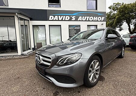 Mercedes-Benz E 220 d/Avantgarde/AHK/R-KAMERA/LED/NAVI/SHZ