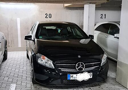 Mercedes-Benz A 180 BlueEFFICIENCY Style Edition Style Edition