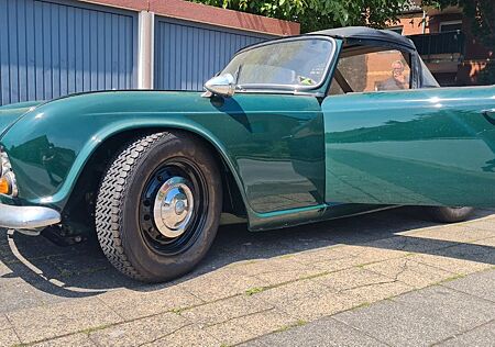 Triumph TR4, Tüv Neu