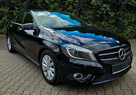 Mercedes-Benz A 180 BlueEFFICIENCY Style Edition KAMERA