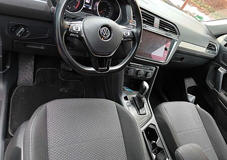 VW Tiguan Allspace Volkswagen 2.0 TDI SCR DSG Comfortline ...