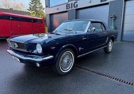 Ford Mustang Cabriolet V8