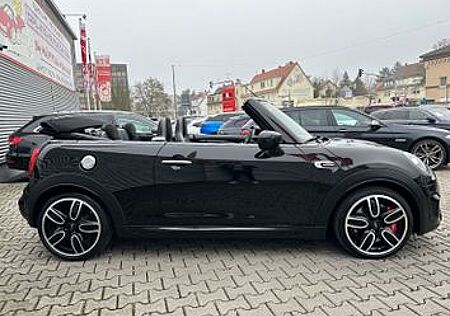 Mini John Cooper Works Cabrio JCW Cabrio Essentia...