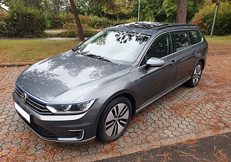 VW Passat Variant Volkswagen 1.4 TSI DSG GTE Variant GTE