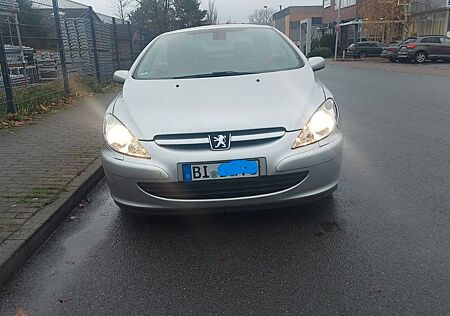 Peugeot 307 CC mit LPG-Anlage TÜV 6/26
