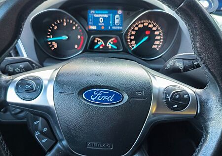 Ford Kuga 2,0 TDCi 4x4 132kW Titanium PowerShift ...