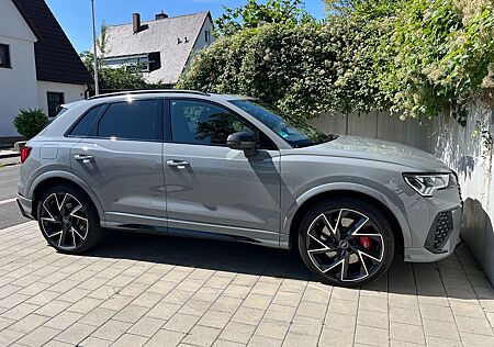Audi RS Q3 3JGarantie+RSDesign+280km/h+Pan+AHK+Sonos