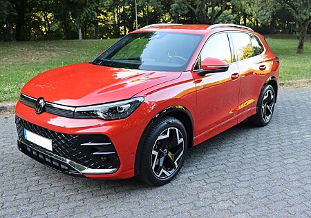 VW Tiguan Volkswagen 1.5 eTSI OPF DSG R-Line 5 Jahre Garantie.