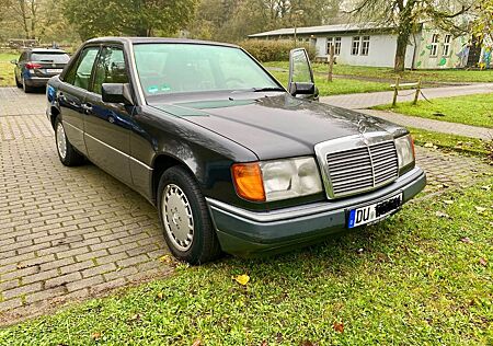 Mercedes-Benz E 230 Automatik,Sitzheizung,Klima,elek. Fenster