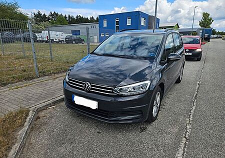VW Touran Volkswagen 2.0 TDI SCR DSG Comfortline Comfortline